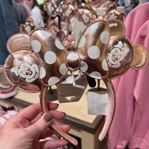 Disney x Loungefly Rose Gold Minnie Mouse Balloon Ears - NWT!!